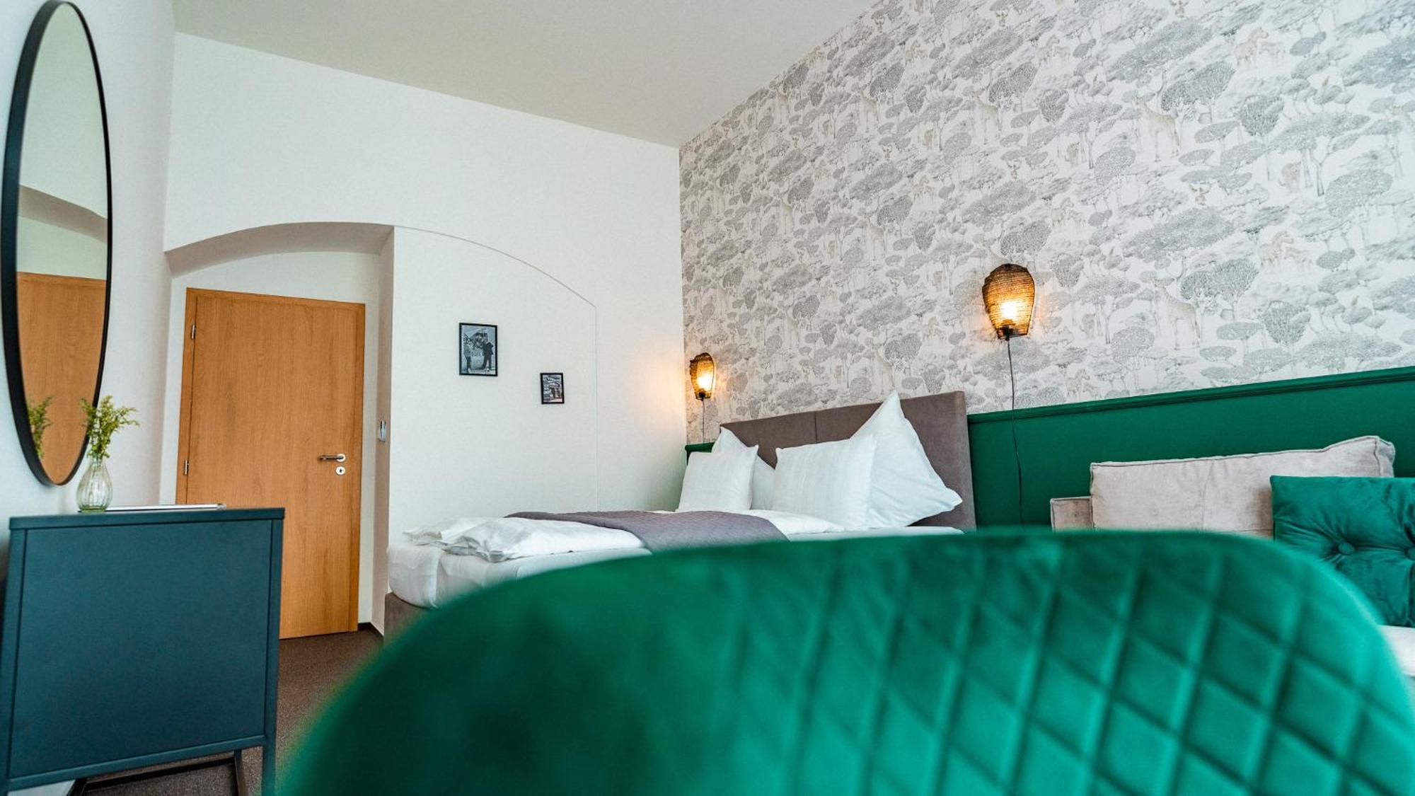 House Hotel Hradec Králové Buitenkant foto